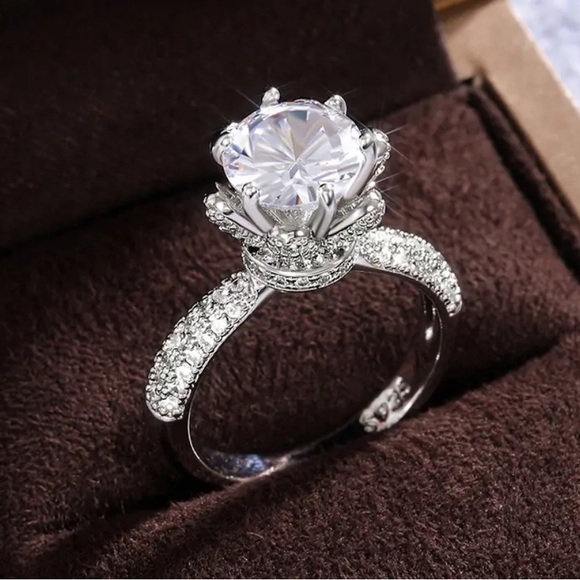 Sterling silver lotus flower ring - Picture 2 of 4